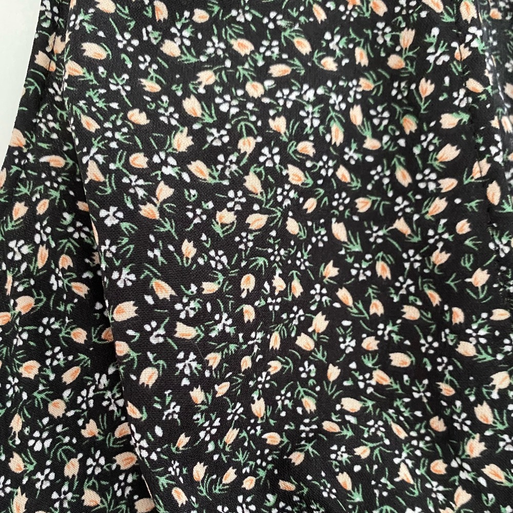 Lulu’s • Ruffled midi dress - Picture 12 of 13